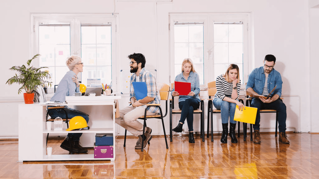 rozmowa kwalifikacyjna z kandydatami